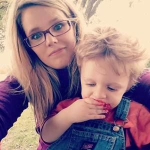 Meet your Posher, Crystal